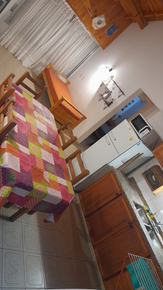 ALQUILER ANUAL- CASA DE 3 AMBIENTES ZONA SUR DE VILLA GESELL