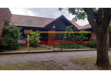 SE VENDE CASA 6 AMBIENTES EN MADARIAGA