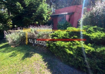 Casa Estilo Colonial en Venta - Pinamar